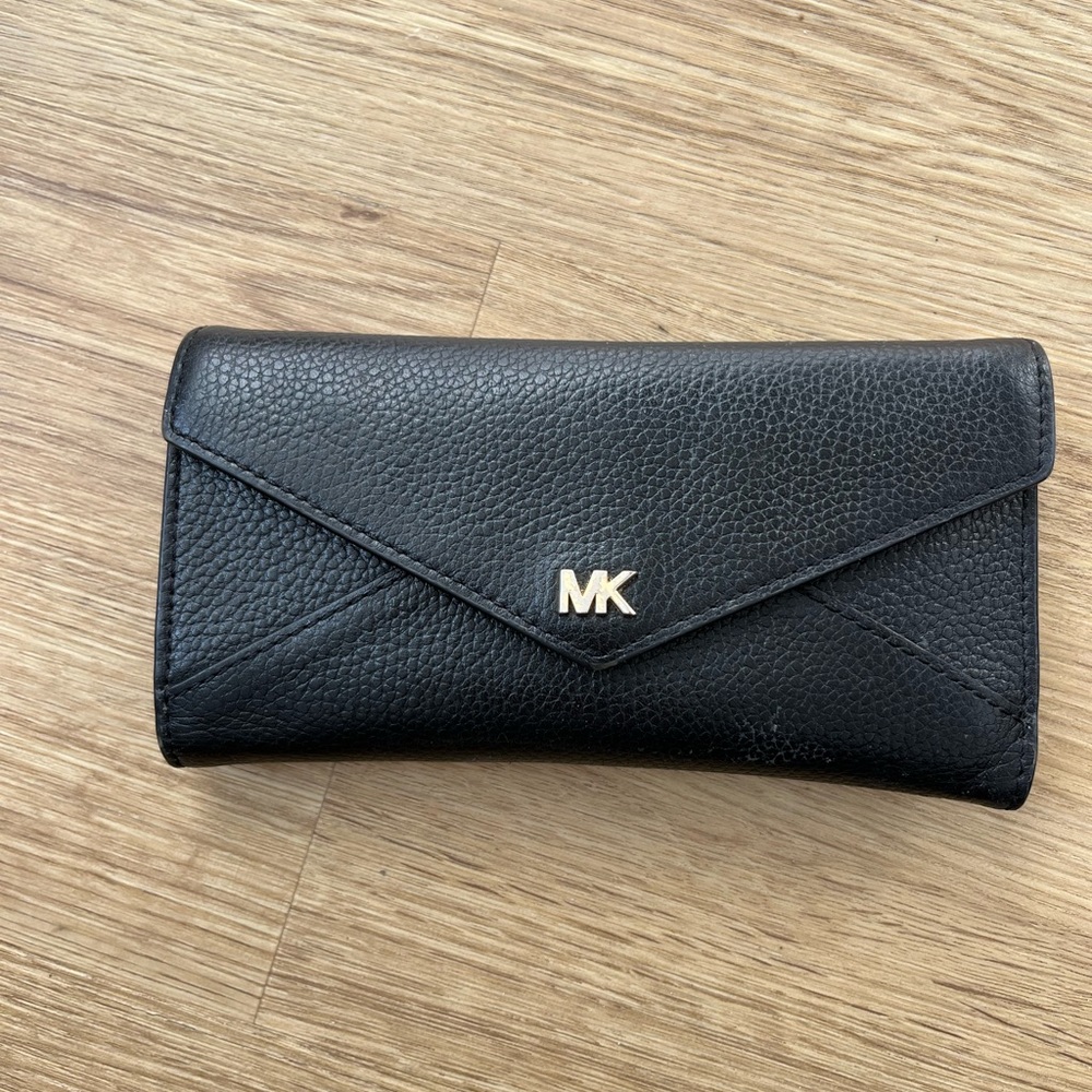 Michael Kors Envelope Wallet